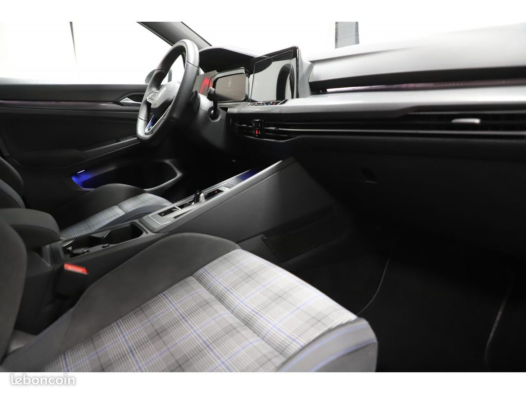 VOLKSWAGEN GOLF VIII GTE 1.4 eHybrid 245 - DSG 6 (image 15)