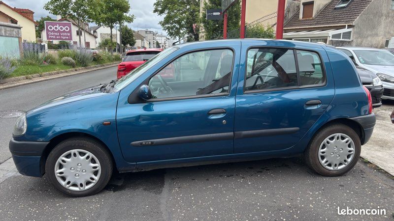 Renault clio 2 1.2 60 cv rxe - paiement en 4 fois possible (image 6)