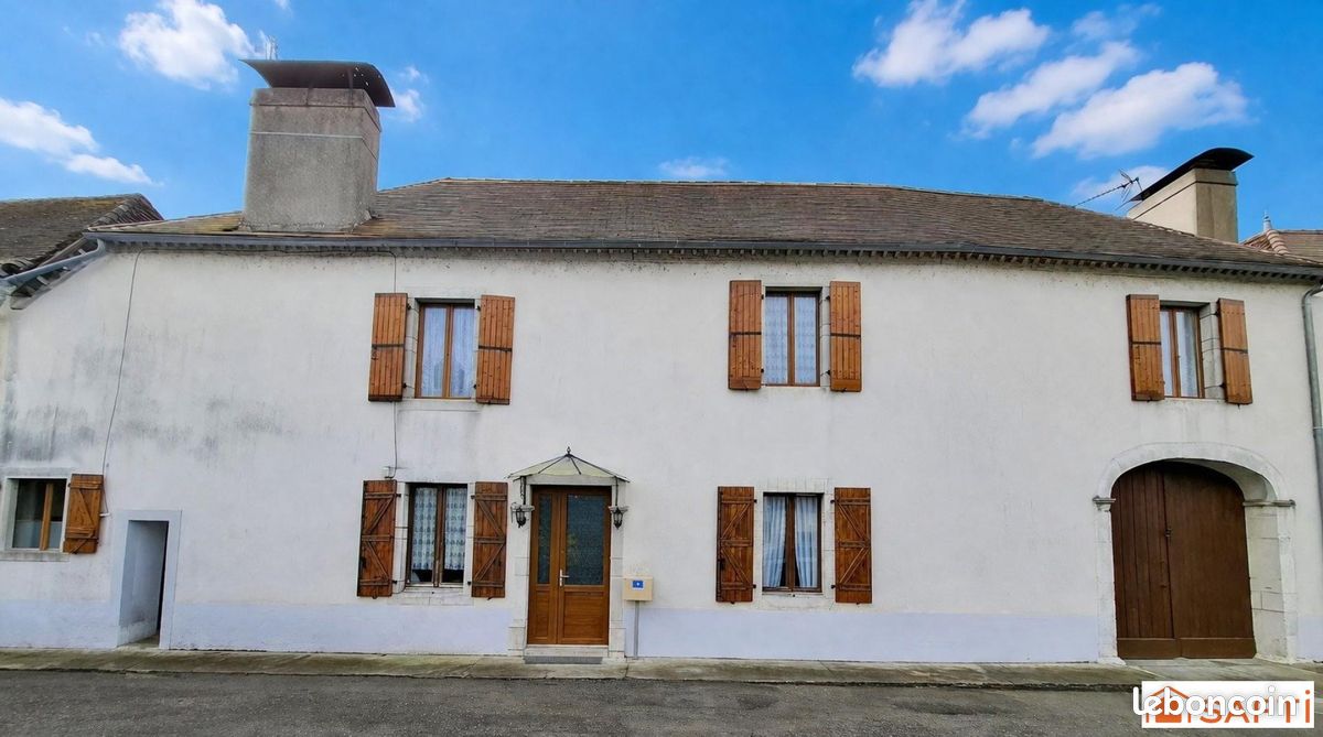 Maison 7 pièces 202 m² · à Navarrenx · 202 m² · 192 000 €