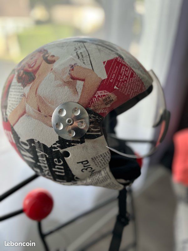 Casque jet Andrea Cardone Pin-Up Maryline en cuir Taille S / taille 55-56 - quipement moto Casque jet Andrea Cardone Pin-Up Maryline en cuir Taille S / taille 55-56 - quipement moto