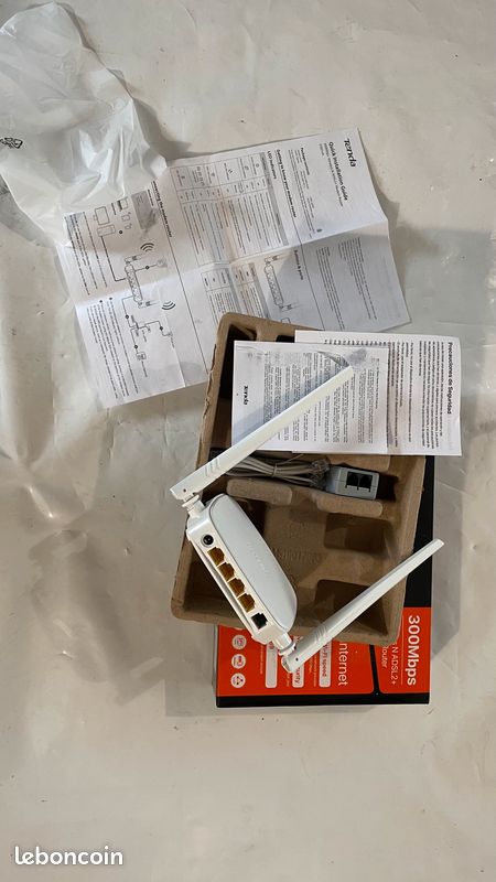 Modem/Routeur Tenda D301 V4.0 (image 1)