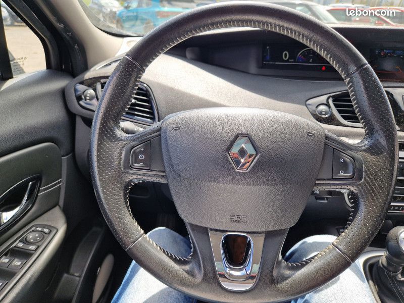 Renault SCENIC III 1.5 DCI 110CH ENERGY BOSE ECO² EURO6 2015 (image 15)