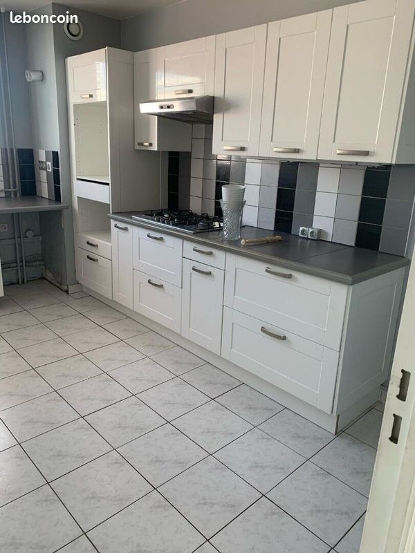 Appartement a louer rillieux-la-pape - 4 pièce(s) - 85 m2 - Surfyn