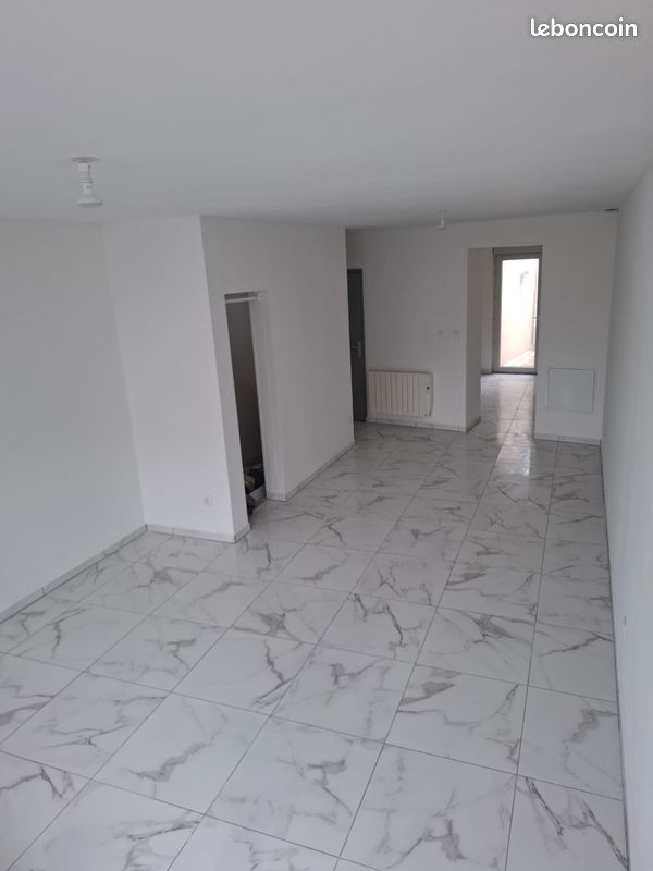 Maison 4 pièces 105 m² · à Tourcoing · 105 m² · 890 €/mois