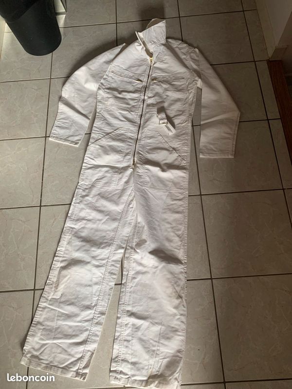 Combinaison blanche (image 1)