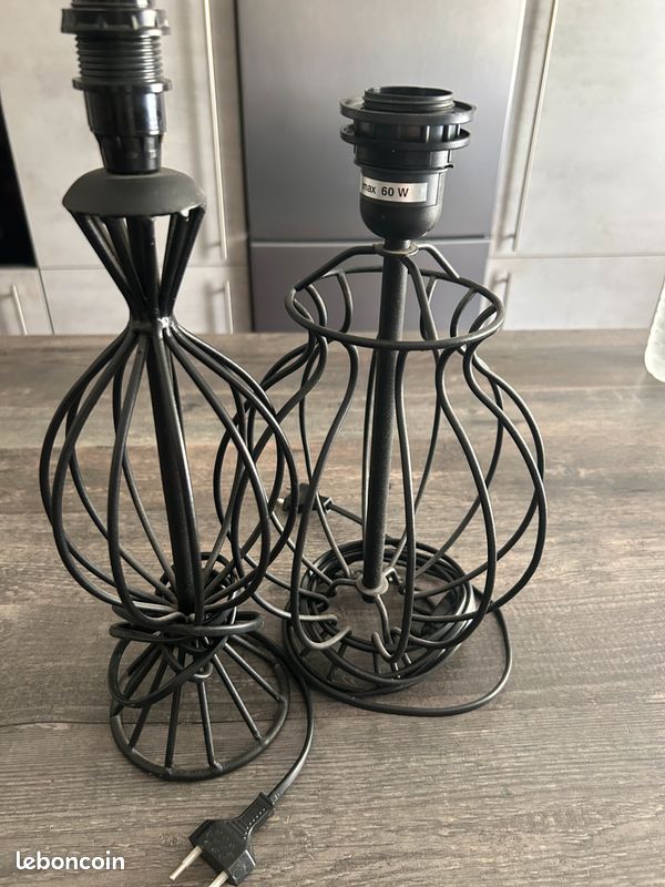 Pieds de lampe (image 1)