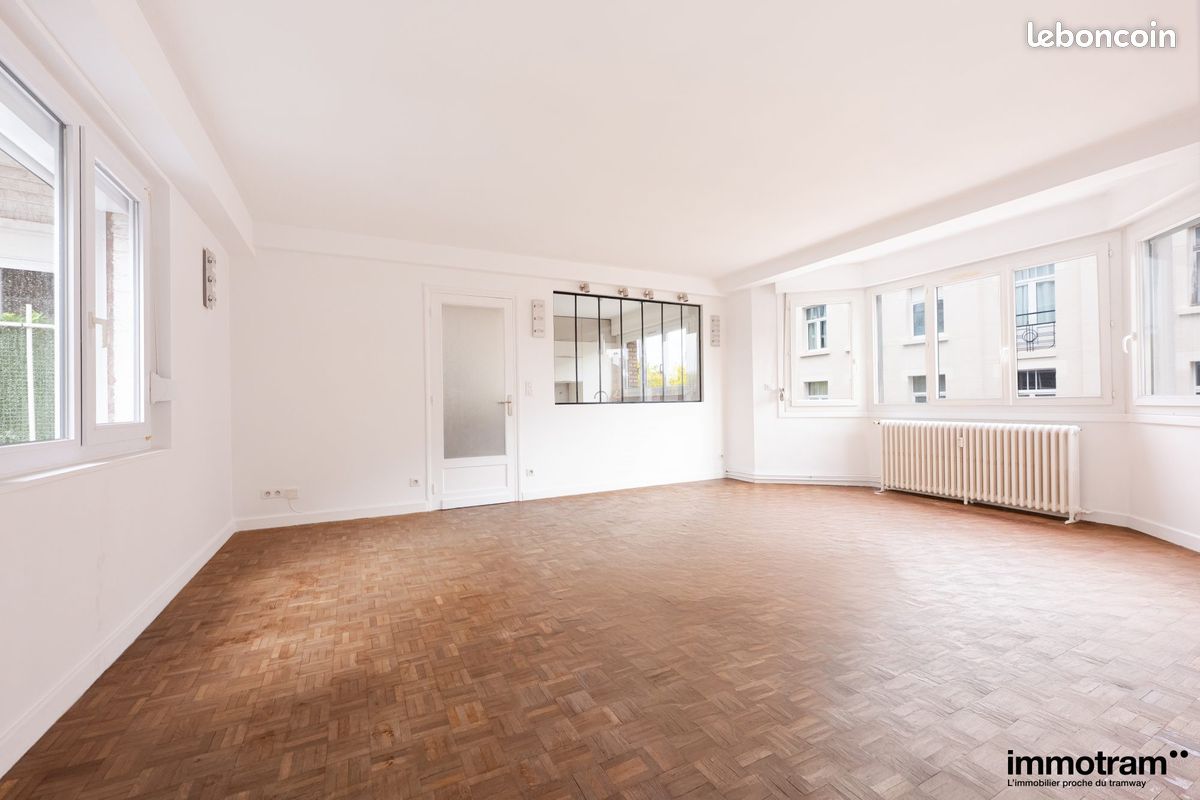 Appartement 3 pièces 78 m² · à La Madeleine · 78 m² · 294 000 €