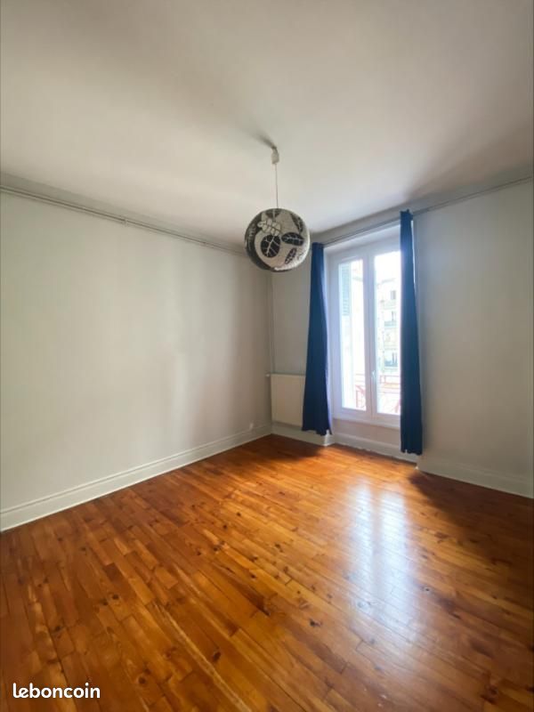 Appartement 2 pièces 52 m² · à Grenoble · 52 m² · 615 €