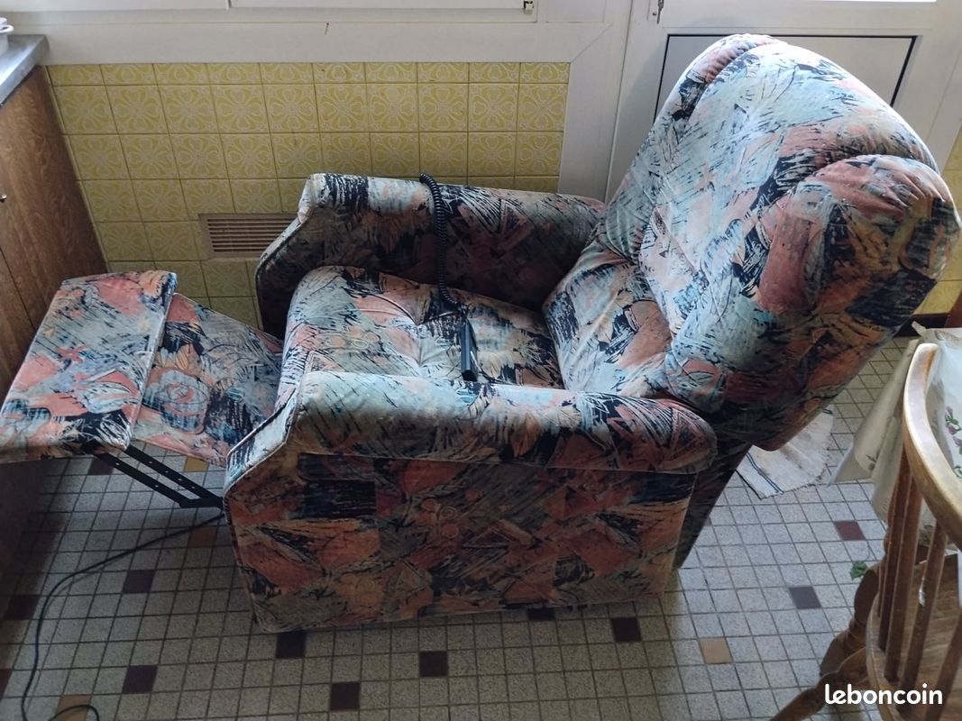 Électrique,Fauteuil de Relaxation inclinable avec Repose Pied (image 1)