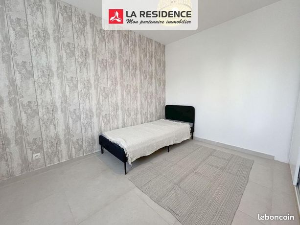 https://img.leboncoin.fr/api/v1/lbcpb1/images/c0/74/3b/c0743bd3d680321c6be80186bf425e02d8b03ef5.jpg?rule=ad-image