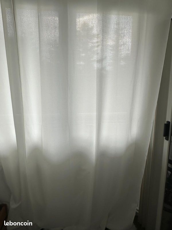 Meubles - Lit - Matelas - armoires - table - chaises - tapis (image 3)