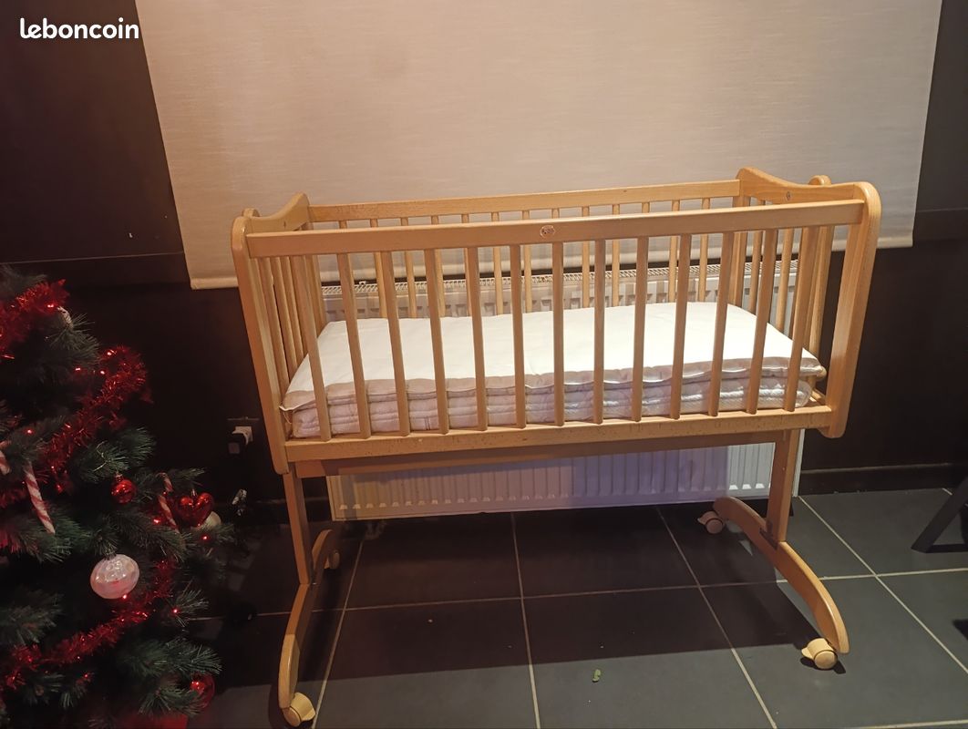 Joli Berceau lit bébé bois bascule (image 4)