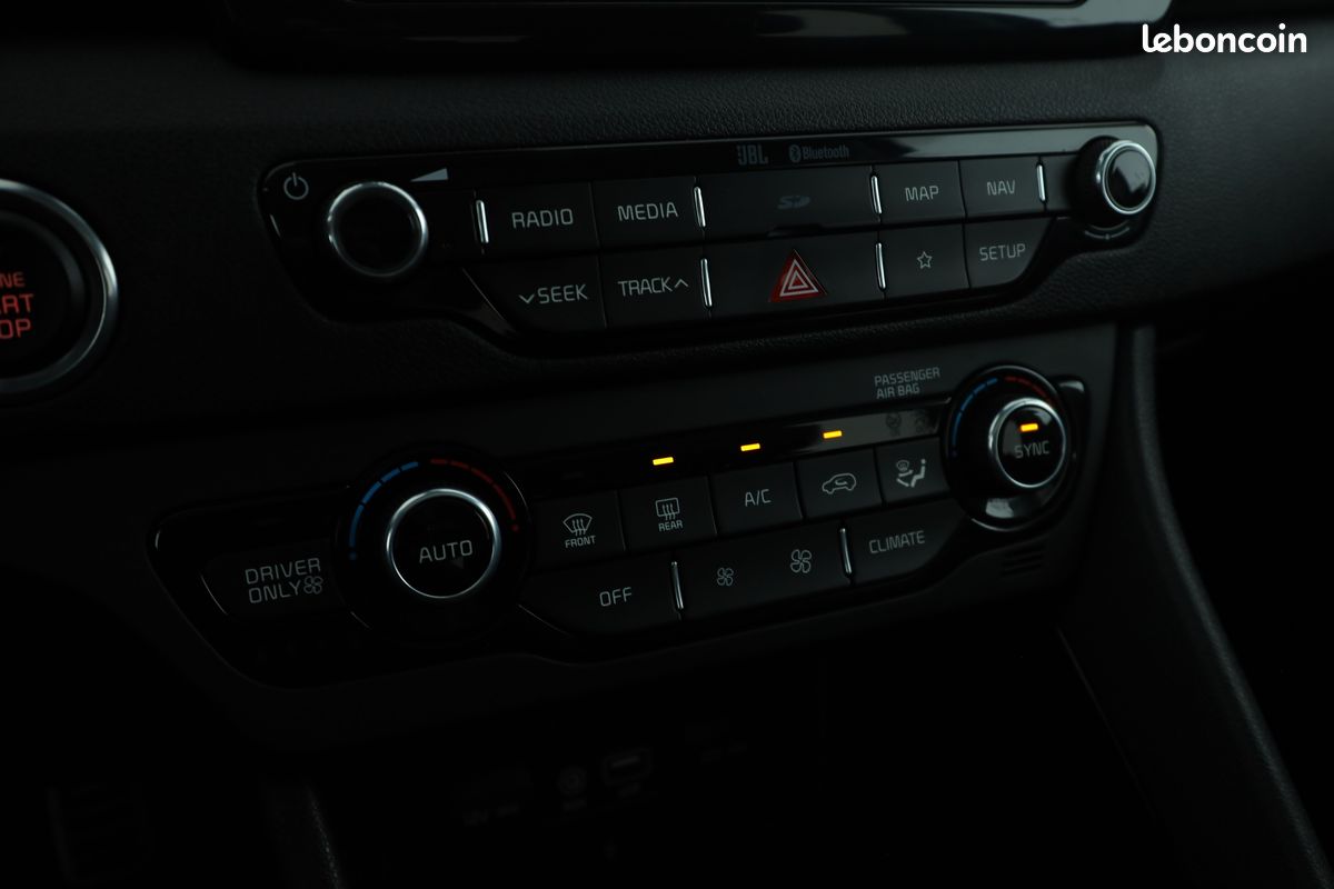 Kia Niro 1.6 GDi Plug-In Hybrid Premium DCT6 141 ch (image 23)
