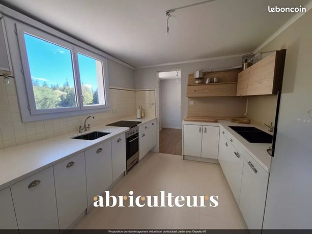 https://img.leboncoin.fr/api/v1/lbcpb1/images/c0/79/b2/c079b2e0f2817476f244694a882e9a4dd3eea072.jpg?rule=ad-image