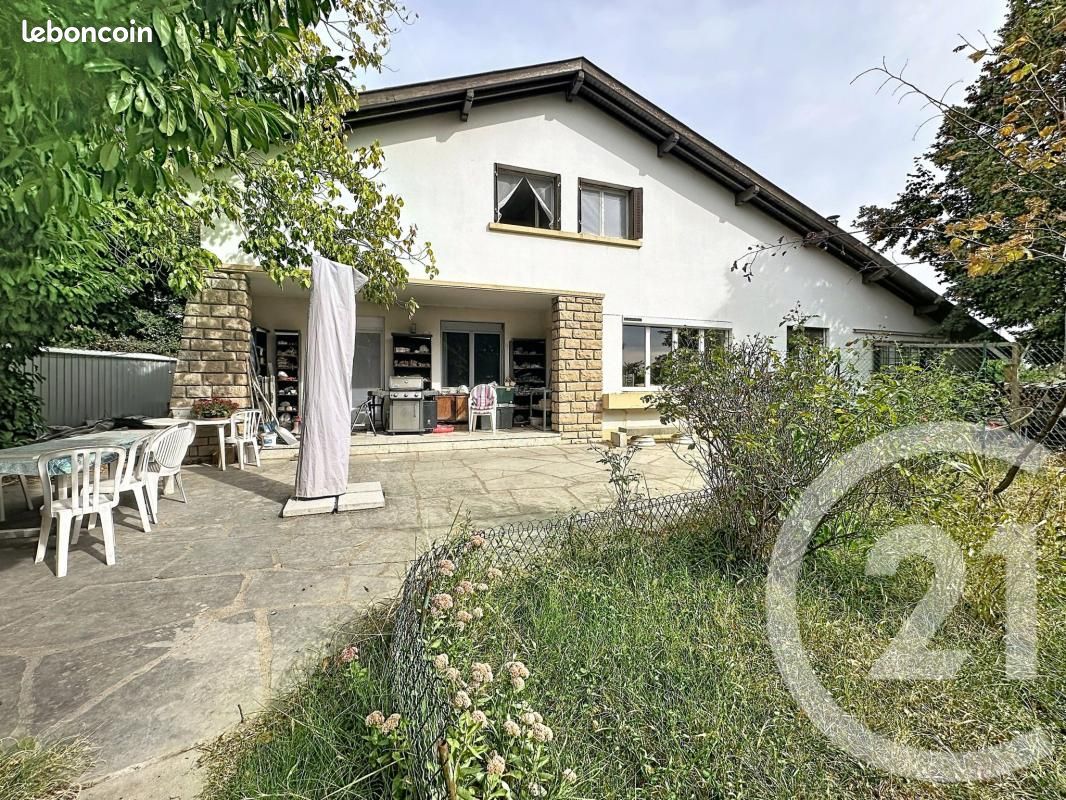 Maison 6 pièces 172 m² · à Feyzin · 172 m² · 350 000 €