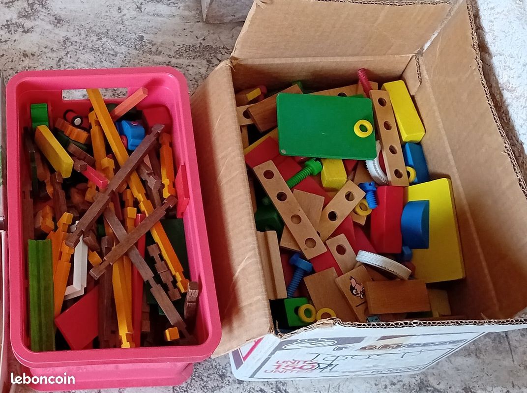 Gros lot de jeux , jouet enfants , société , Dame , constructions , voitures , billes , playmobil etc etc ( AUCUN ENVOI §§) (image 2)