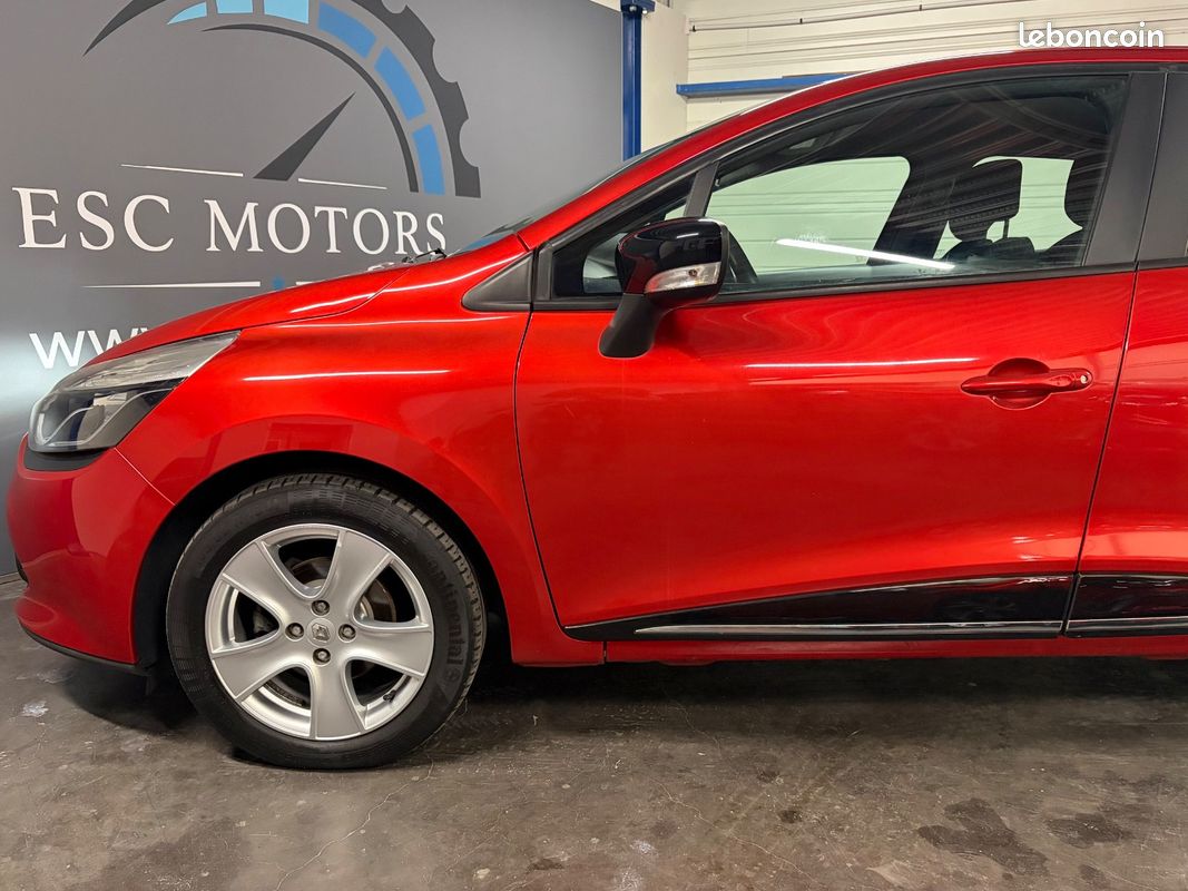 Renault CLIO IV Dynamique 1.2 73ch REGULATEUR - GPS - BLUETOOTH (image 24)