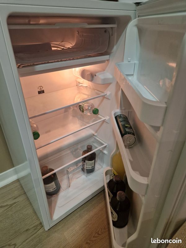 Réfrigérateur LISTO 93 L – Très bon état – Compact et économique (image 3)