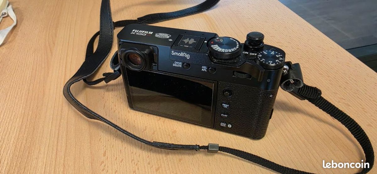 Appareil photo Fujifilm X100VI - Garantie jusqu'en 2029 - 593 déclenchements (image 2)