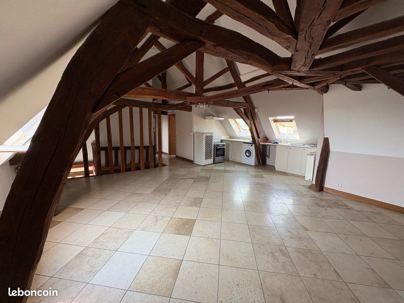 Appartement 3 pièces 76 m² · à Auxerre · 76 m² · 695 €