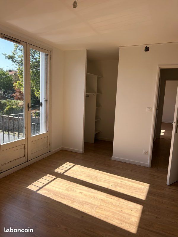 Appartement 4 pièces 75 m² · à Nontron · 75 m² · 57 000 €