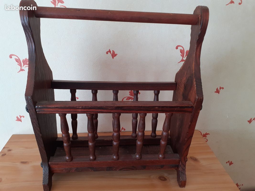 Porte revue en bois (image 2)