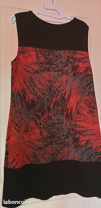 Robe rouge et noire Armand Thierry (image 3)