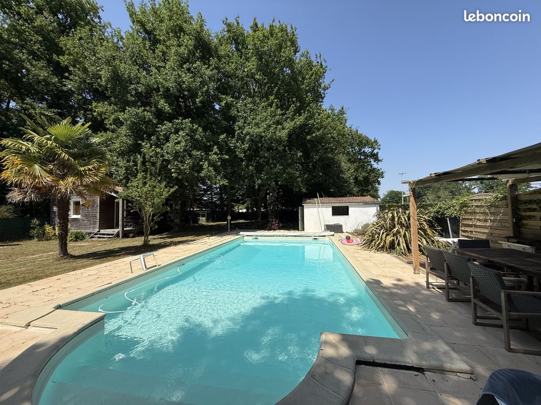 Maison 6 pièces 170 m² · à Fontcouverte · 170 m² · 345 000 €