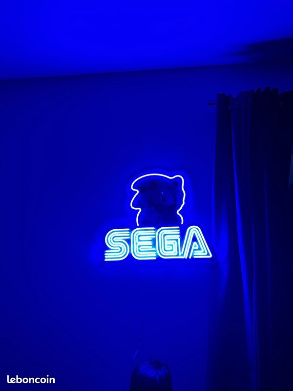 PLV Display Enseigne Lumineuse SEGA – État Correct – Pour Boutique