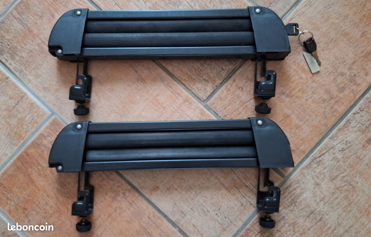 Paire de porte-ski pour galerie auto avec serrure par clé - Équipement auto