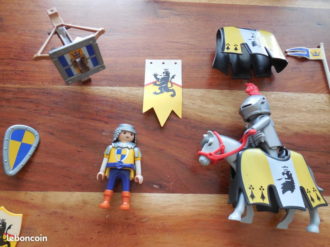 PLAYMOBIL CHEVALIERS DU Lion Bleu Doré (Vente Pour La France