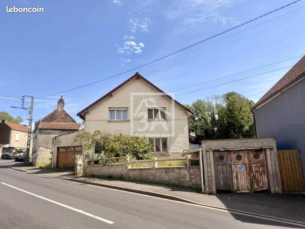 Maison 9 pièces 162 m² · à Lapugnoy · 162 m² · 50 000 €