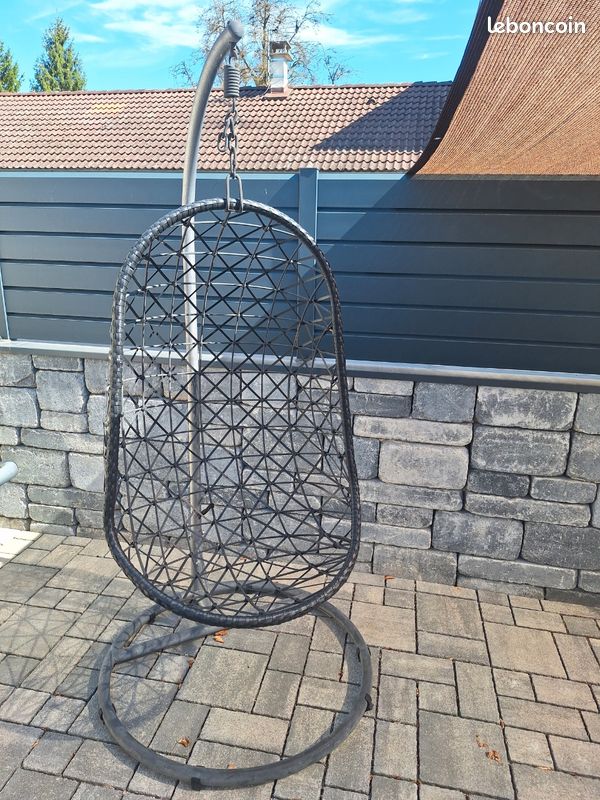 Fauteuil suspendu extérieur (image 1)
