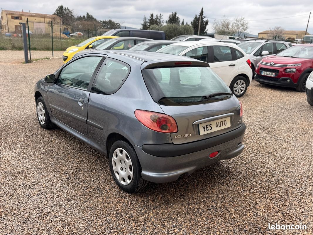 PEUGEOT 206 1.4e 75ch Urban CLIM EMBRAYAGE NEUF (image 3)