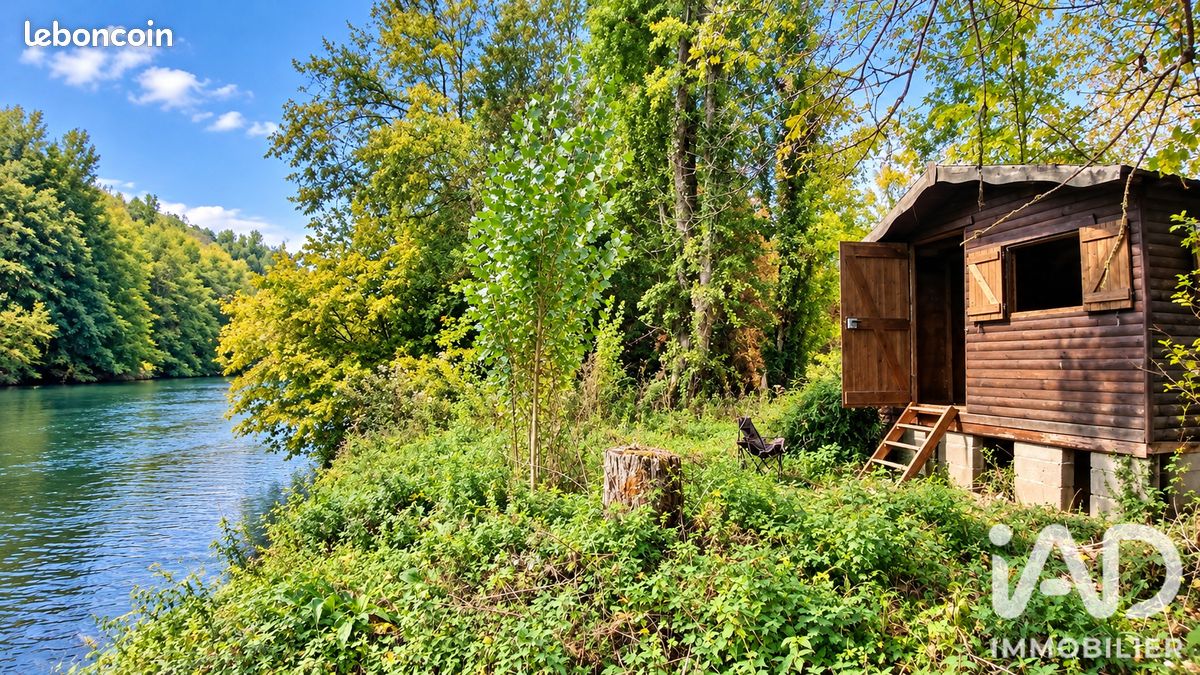 Terrain 1548 m² · à Brévainville · 1 548 m² · 18 000 €