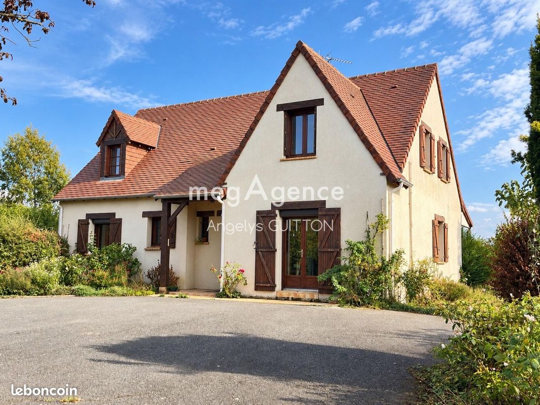 Maison 5 pièces 176 m² · à Beaumont-sur-Sarthe · 176 m² · 222 000 €