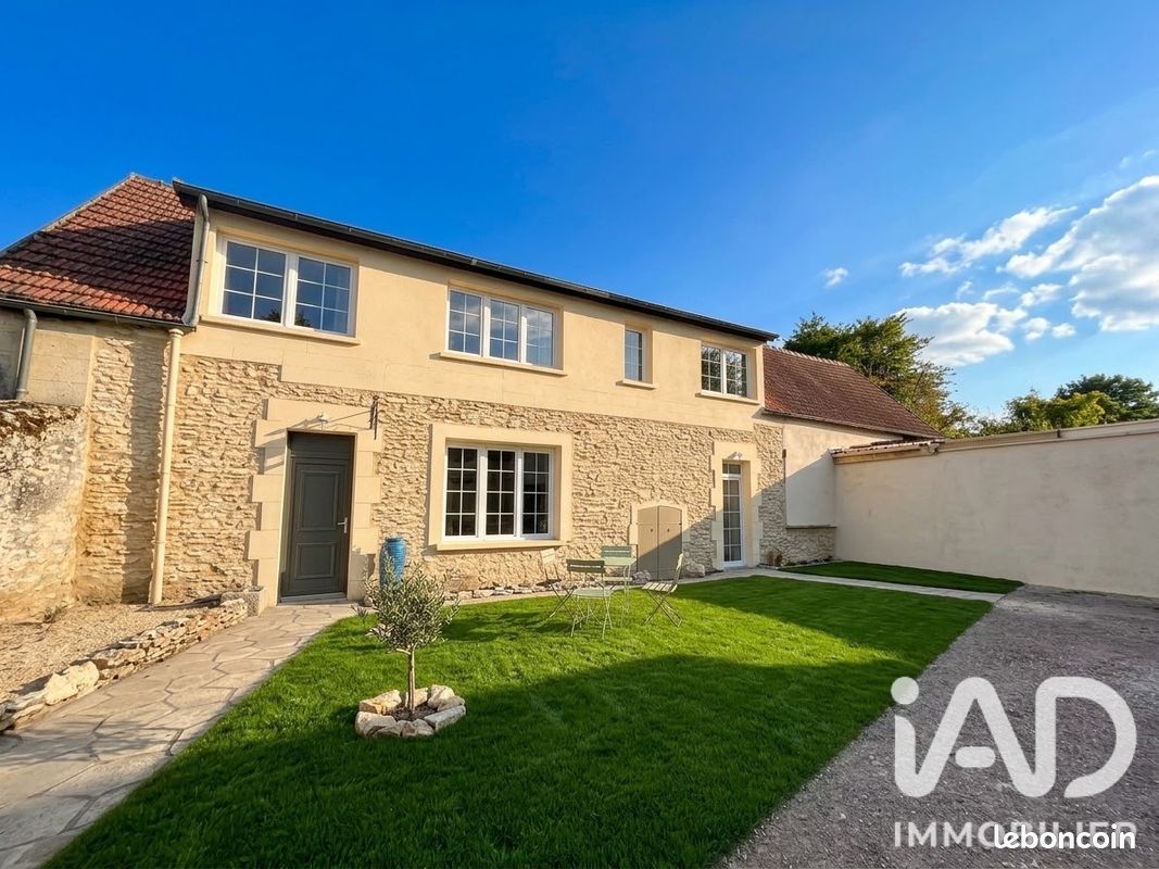 Maison 5 pièces 98 m² · à Rully · 98 m² · 249 000 €