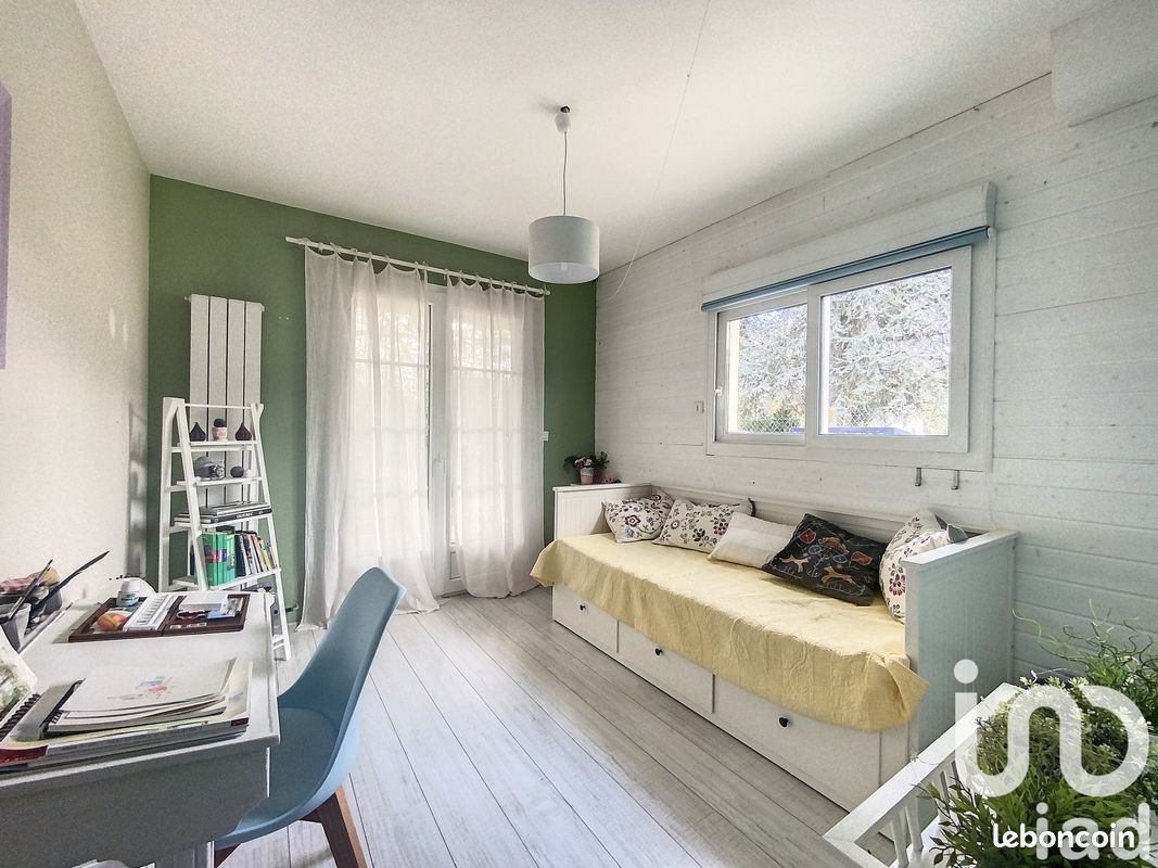 Propriété 5 pièces 145 m² - Rions 33410 (image principale 8)
