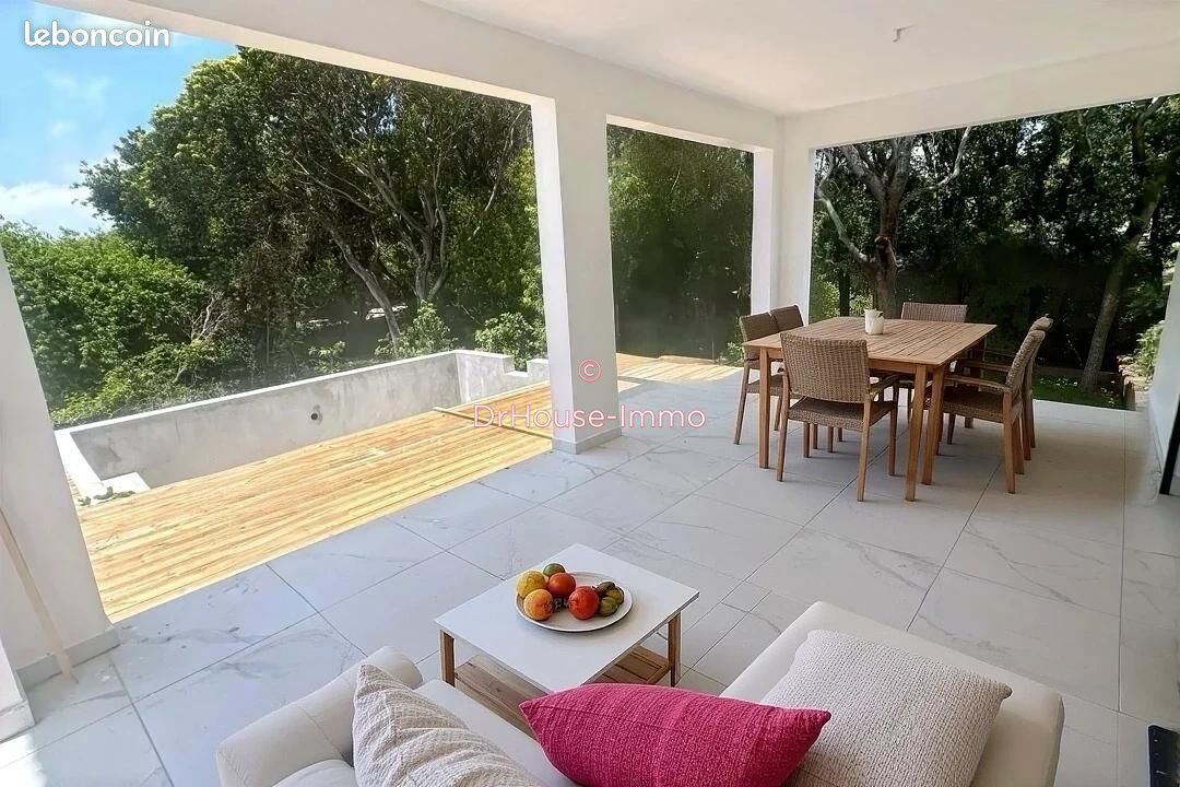 Maison 4 pièces 130 m² · à Sainte-Anne · 130 m² · 566 500 €