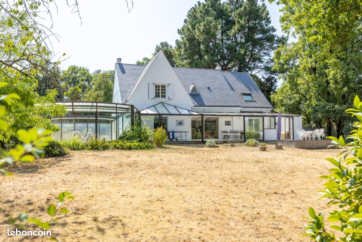 Maison 8 pièces 190 m² · à La Chapelle-sur-Erdre · 190 m² · 748 800 €