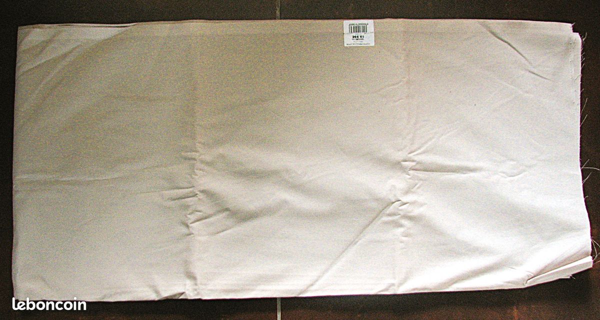 Coupon De Coton Rayé Gris Et Beige - Tissu 110 X 150 Cm Neuf Pour Vêtements Ou Couture