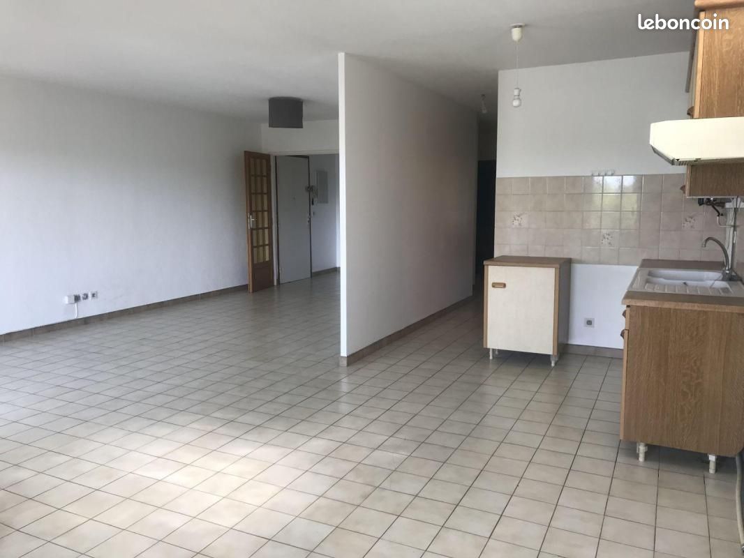 Appartement 3 pièces 79 m² · à Romans-sur-Isère · 79 m² · 755 €