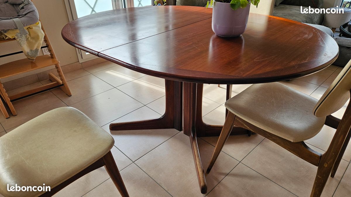 Table ovale vintage années 70 style scandinave – pied central (image 14)