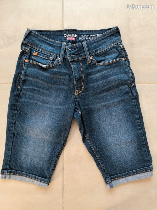 Short en Jeans bleu - Levis - Taille XS. (W27) Excellent état (image 1)