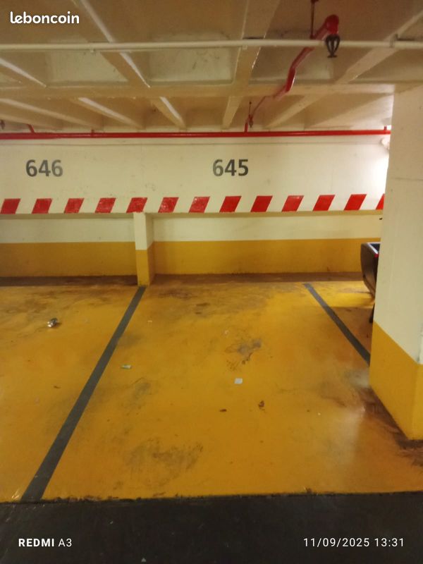 Parking Ponthieu / Champs Élysées