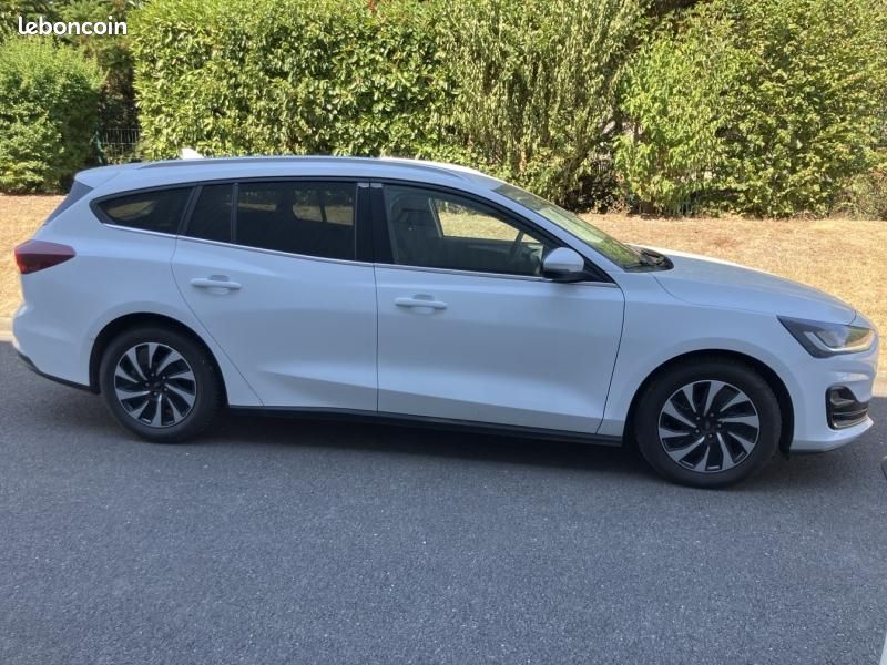 Ford Focus SW 1.0 EcoBoost mHEV 125ch Titanium X Business (image 4)
