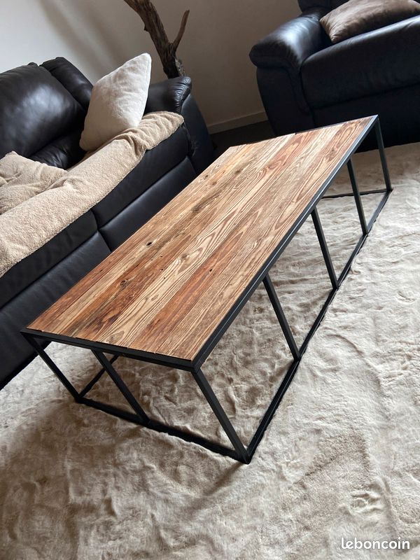 Table basse acier et vieille planche (image 1)