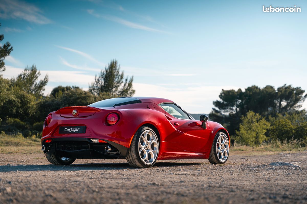 Alfa Roméo 4C - Racing pack - Première main (image 2)