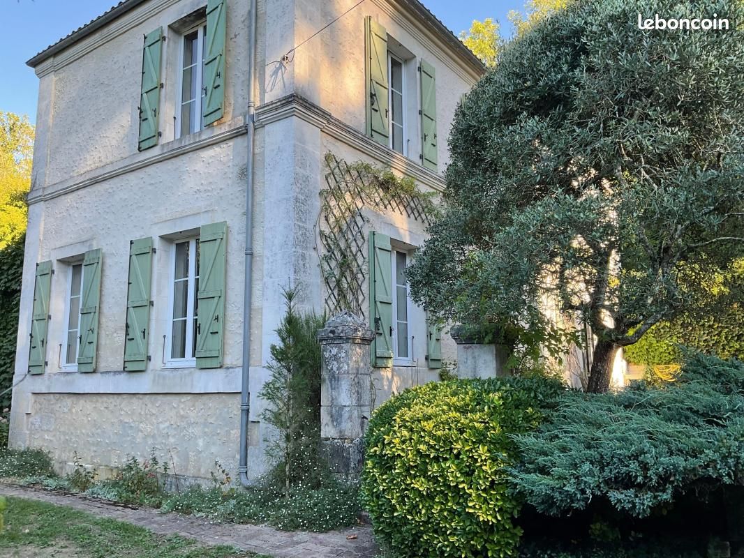 Maison 6 pièces 183 m² · à Fontcouverte · 183 m² · 441 000 €