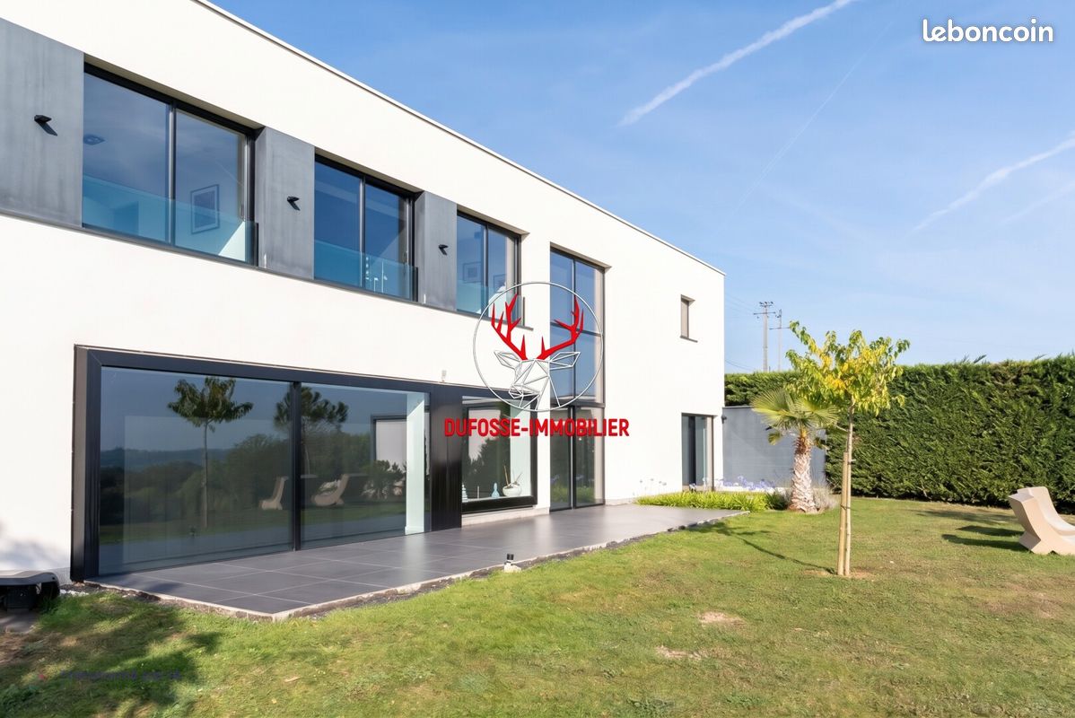 Maison 5 pièces 196 m² · à Charnay-lès-Mâcon · 196 m² · 1 295 000 €